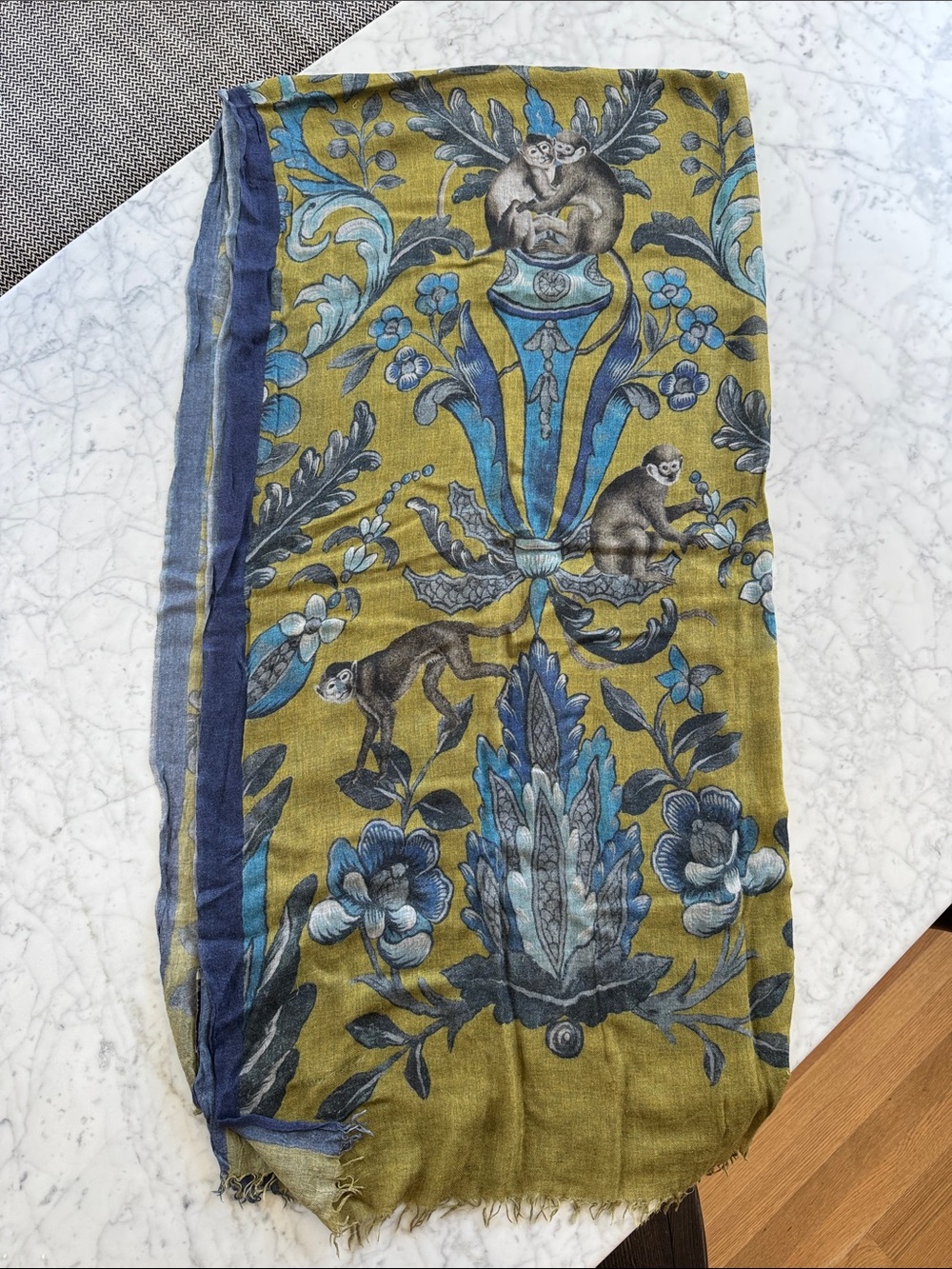 inouitoosh wool and cashmere scarf